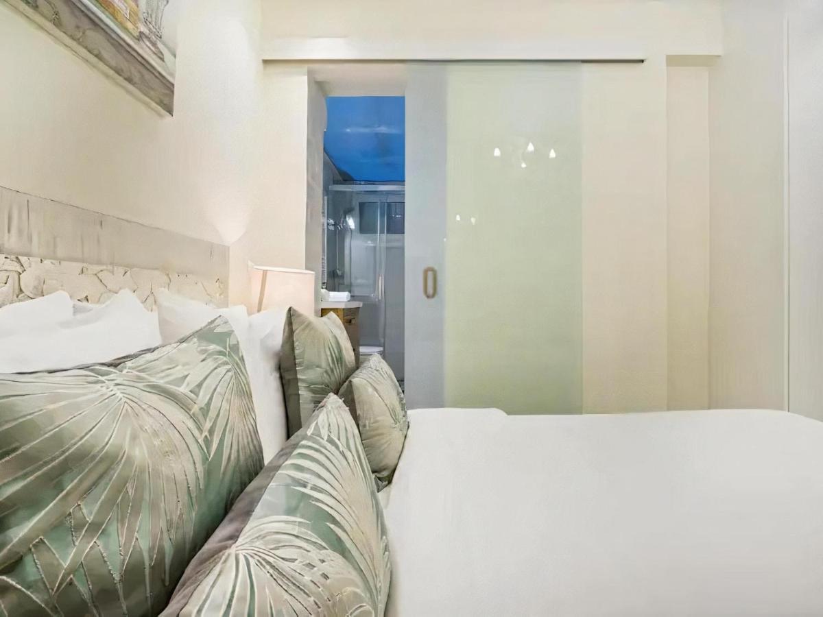 Sitges Spaces Mediterranean Apartments 4 Bedroom, 4 Bathroom, Huge Terrace, Jacuzzi- Sleeps 9 Экстерьер фото