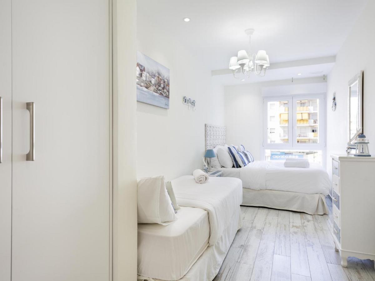 Sitges Spaces Mediterranean Apartments 4 Bedroom, 4 Bathroom, Huge Terrace, Jacuzzi- Sleeps 9 Экстерьер фото